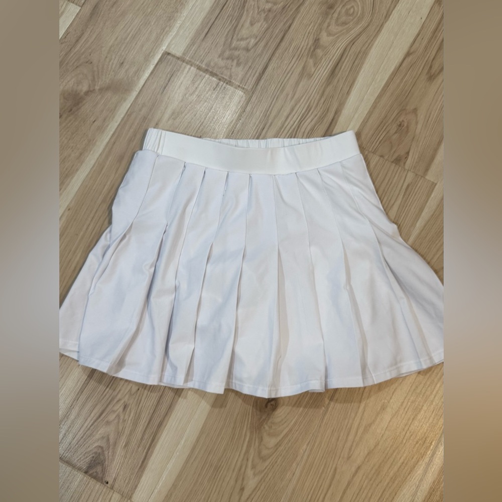 Abercrombie & Fitch Pleated White Skort